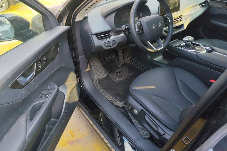 Used Hongqi E-QM5 2023 Revised Version Basic Travel Edition
