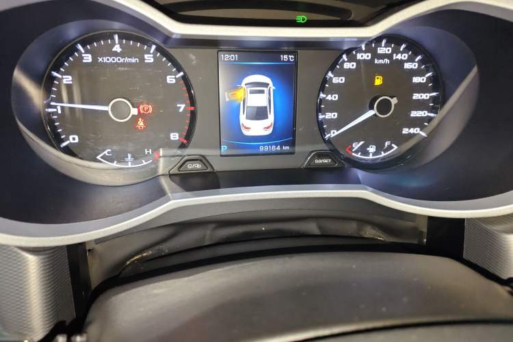 Used Geely Auto Emgrand GL 2019 1.4T CVT Prestige Smart Edition Odometer Close Up