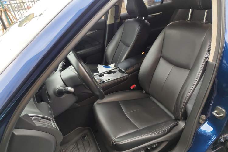 Used Infiniti Q50L 2018 2.0T Enjoyment Version China VI Standard
