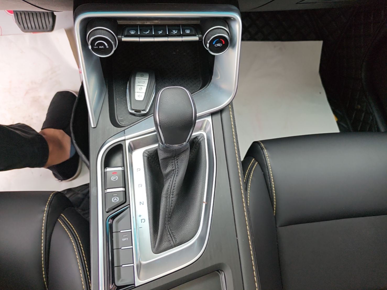 Geely Auto Binray 2021 1.4T CVT Asian Games Edition — снимка 16