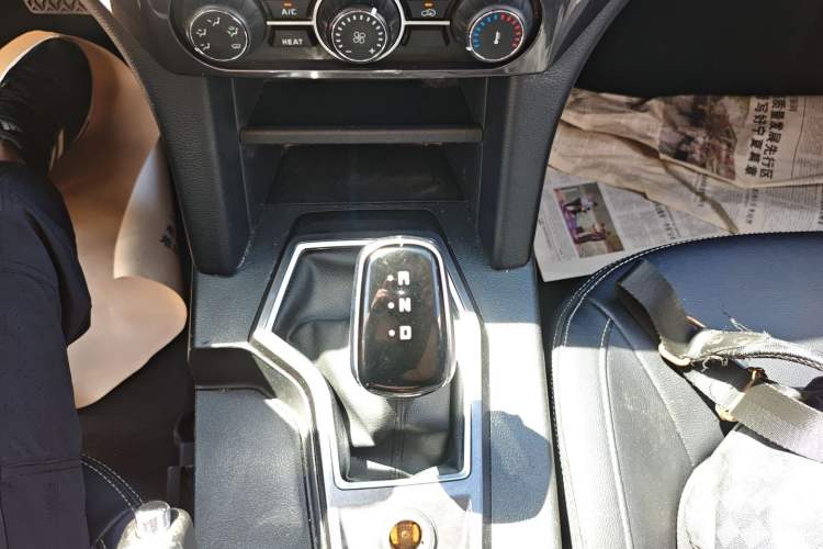 Used JMC Yuhu EV 2022 4x2 LX JX1032PSEF5BEV Gear Lever