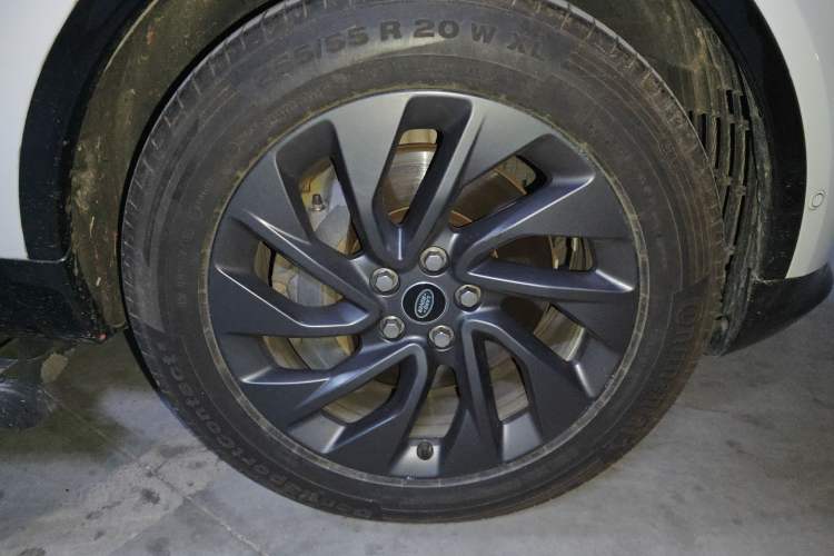 Used Land Rover Discovery 2023 Revised Version 360 PS R-Dynamic S
