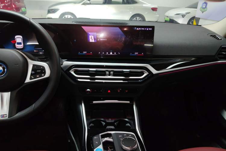 Used BMW i3 2022 eDrive 35 L
