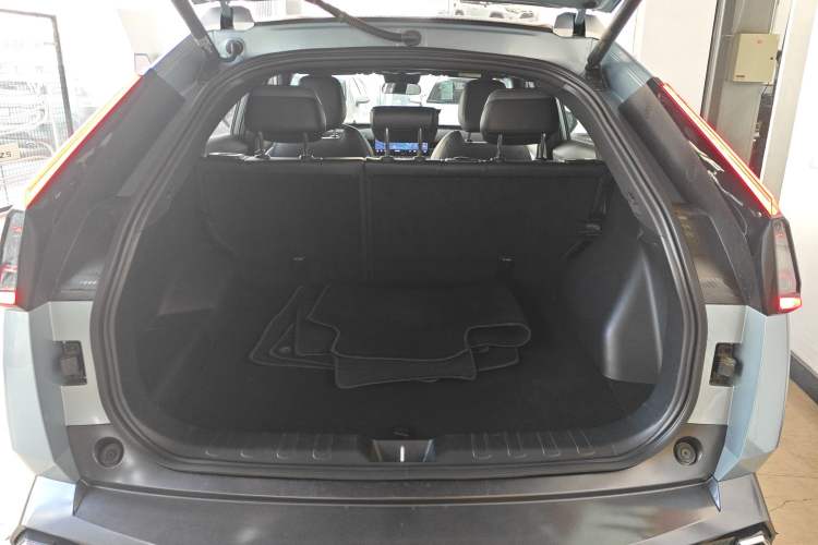 Used GAC Trumpchi EMKOO 2022 2.0 ATK TwinStar Pro Edition Trunk