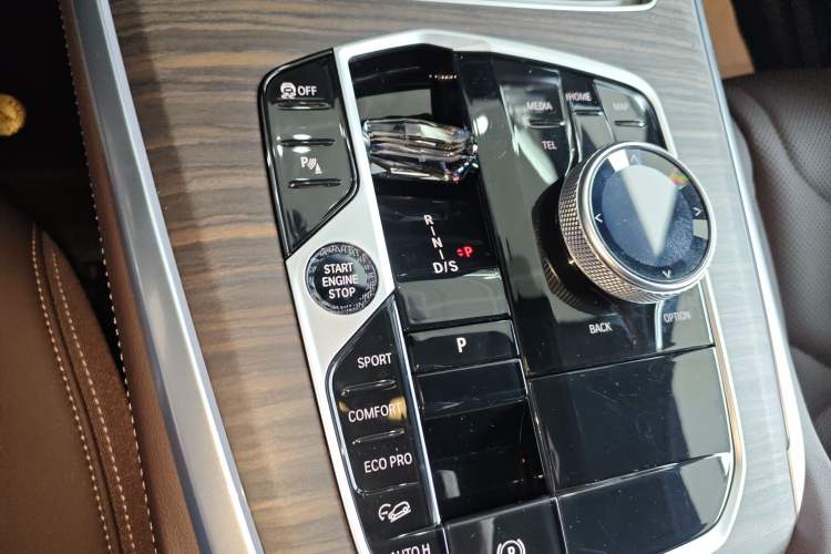 Used BMW X5 2023 xDrive 40Li M Sport Package