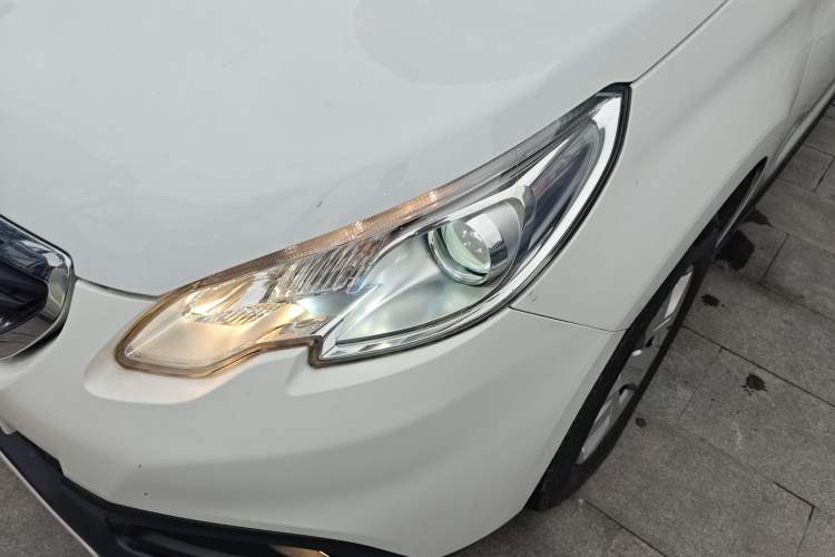 Used Peugeot 2008 2014 1.6L Automatic Trend Edition Left Front Headlight
