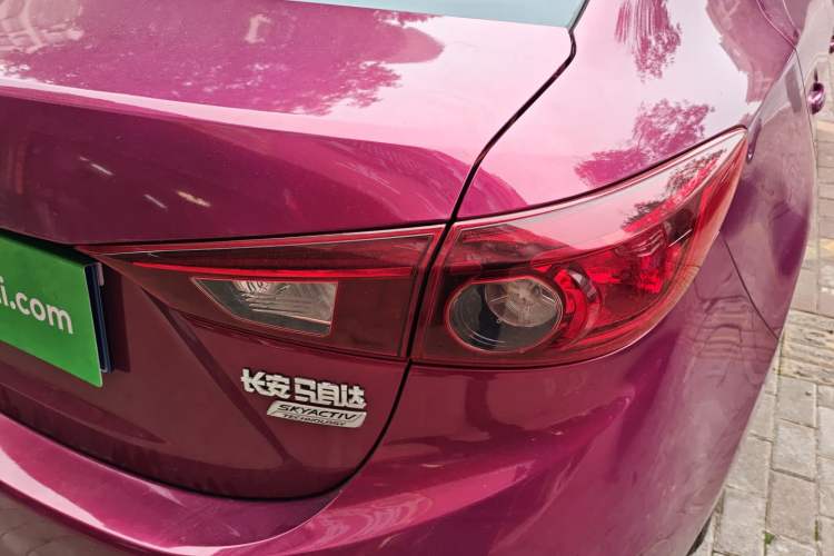 Used Mazda Mazda 3 Axela 2016 Sedan 1.5L Automatic Comfort Model
