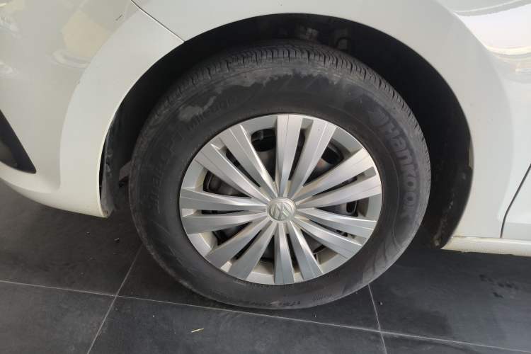 Used Volkswagen Santana 2021 1.5L Manual Fashion Edition Exterior 4