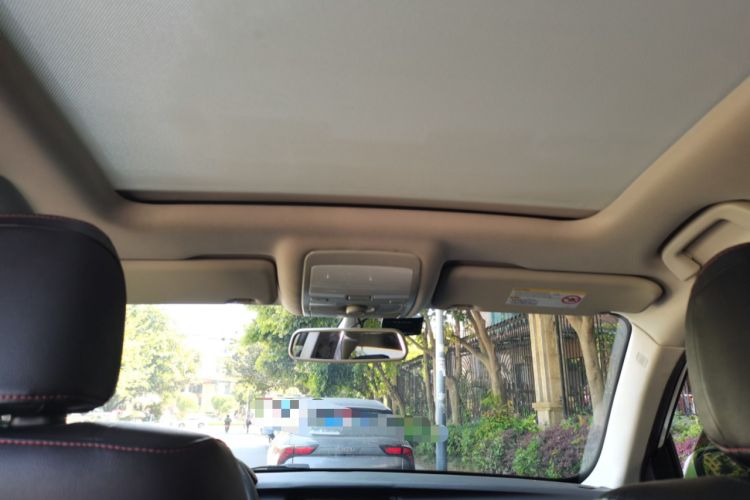 Used Zotye Domy X5 2017 Platinum Edition 1.5T Manual Luxury Model Headliner