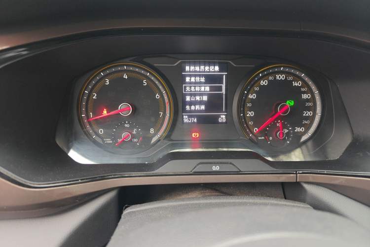 Used Volkswagen Tharu 2021 280TSI Two-Wheel-Drive Luxury Plus Edition Odometer Close Up