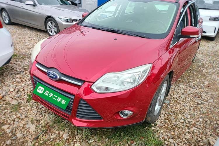 Used Ford Focus 2012 Hatchback 1.6L Automatic Fashion Edition Guazi used car, China used car export, Used car for sale, Used cars, Cheapest cars for sale