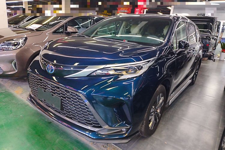 Used Toyota Granvia 2023 2.5L Hybrid Prestige Wellness PLUS Edition
