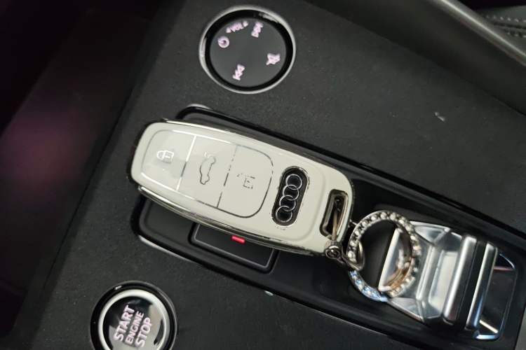 Used Audi A3 2024 A3L Limousine 35 TFSI Fashion Sport Model Vehicle Key