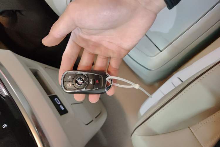 Used Buick GL8 2022 Land Business Class 652T Luxury Model