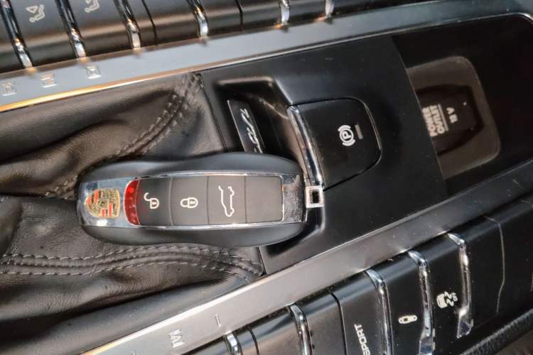 Used Porsche Macan 2014 Macan 2.0T Vehicle Key