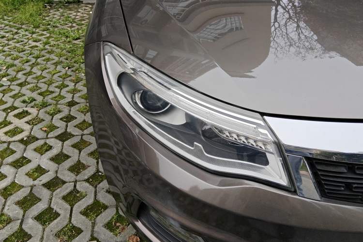 Used Qoros 3 2014 Sedan 1.6L Automatic Zhiyue Model