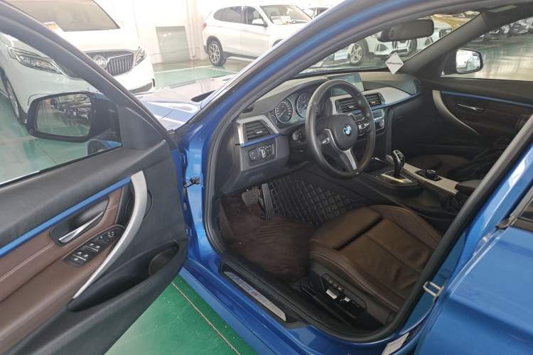 Used BMW 3 Series 2019 320i M Sport Package