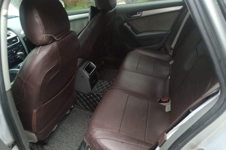 Used Audi A4L 2011 2.0 TFSI Standard Model
