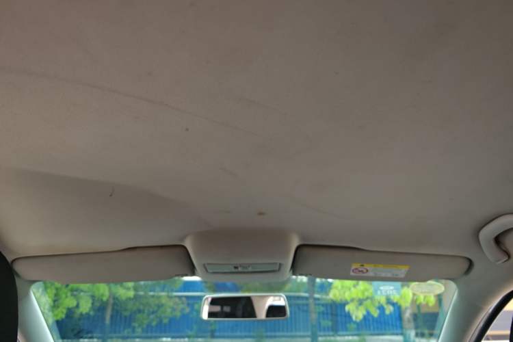 Used Volkswagen Polo 2016 1.4L Manual Fashion Model