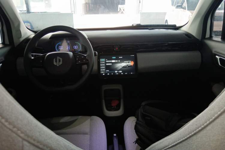 Used Leapmotor T03 2023 200 Lite Edition Center Console