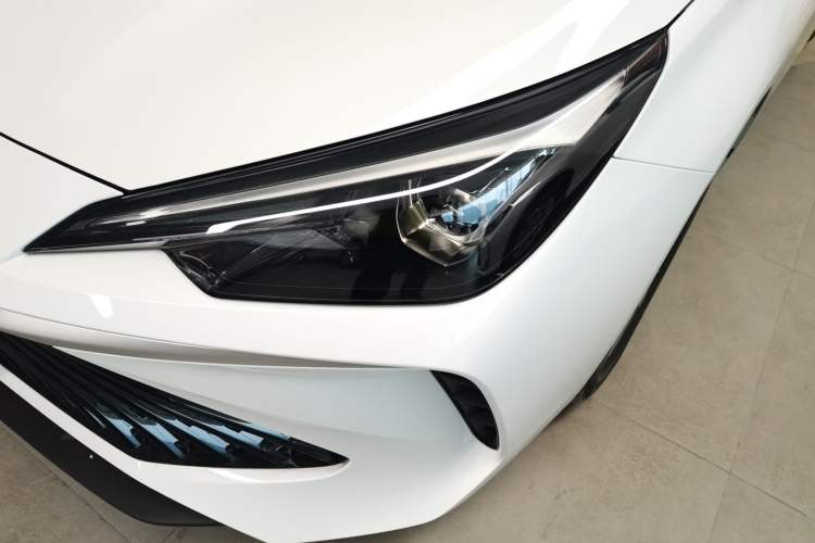 Used Roewe i5 2026 Model 1.5L Manual Comfort Version