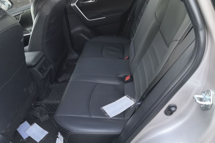 Used Toyota Wildlander 2022 2.0L CVT Two-Wheel Drive Luxury PLUS Edition
