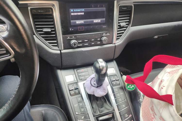 Used Porsche Macan 2017 Macan 2.0T Audio And AC Panel