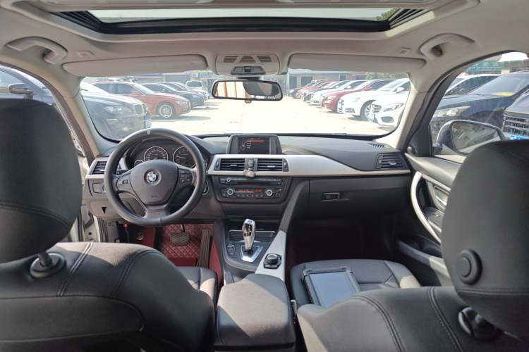 Used BMW 3 Series 2015 320Li Luxury Edition Fashion Model
