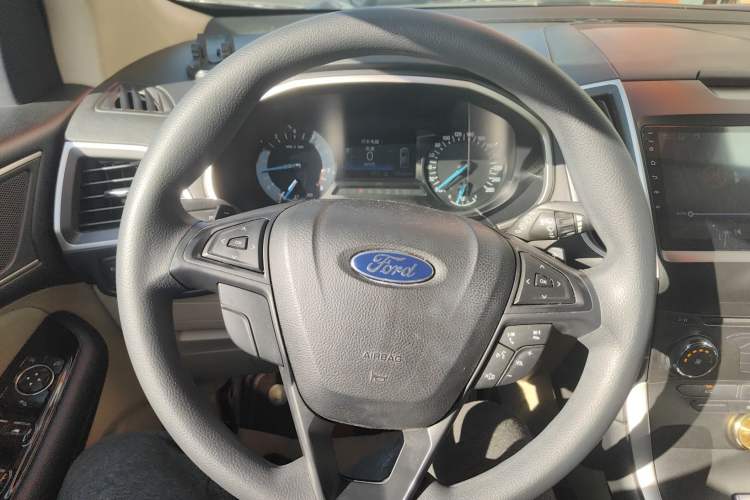 Used Ford Edge 2016 EcoBoost 245 Two-Wheel-Drive Titanium 5-Seater