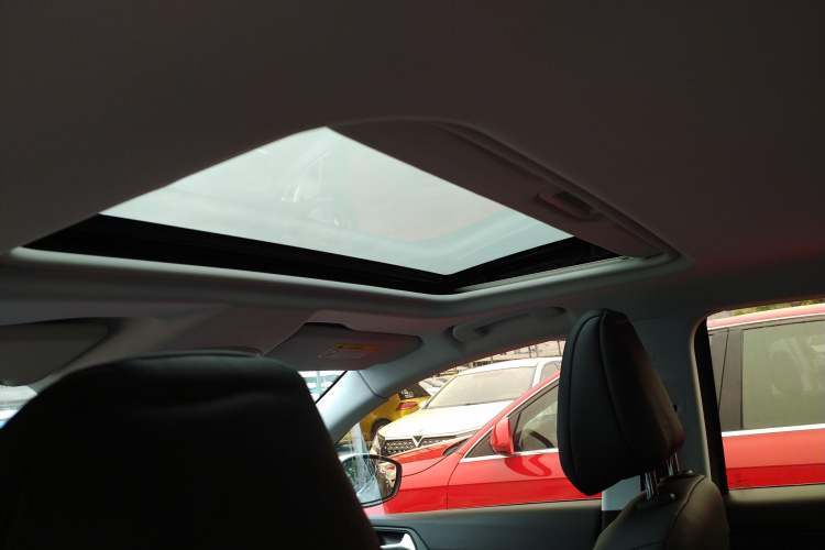 Used Peugeot 308 2016 230THP Automatic Luxury Edition
