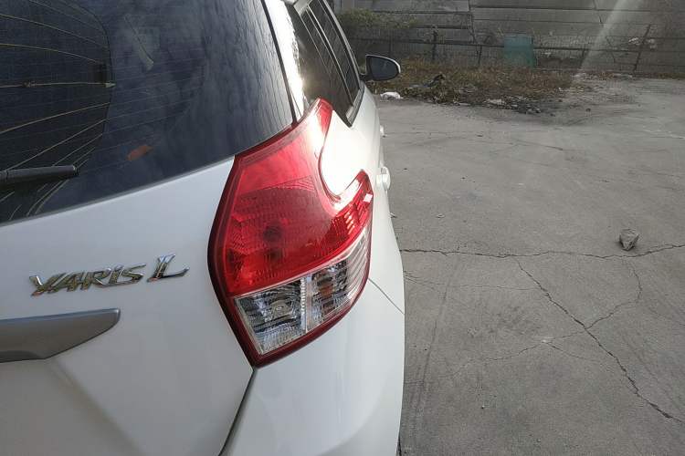 Used Toyota YARiS L Zhi Xuan 2015 1.5G Manual Xuan Dong Sunroof Special Edition