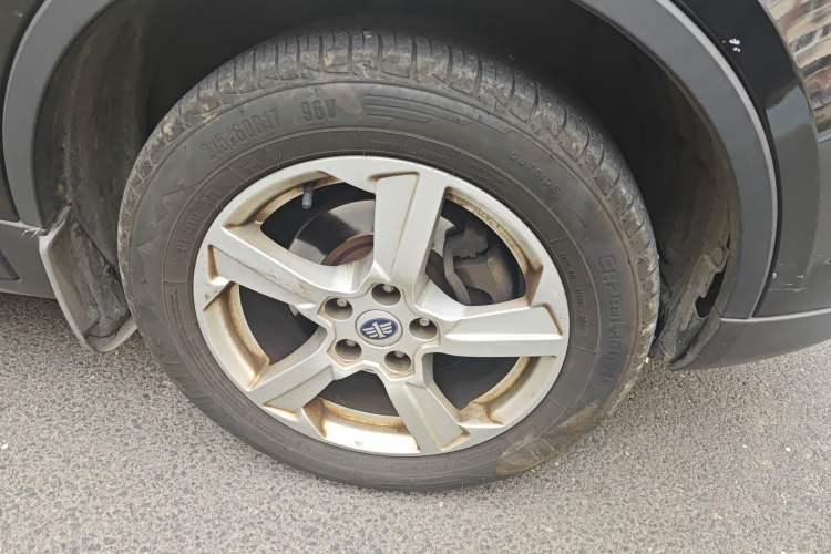 Used Bestune X80 2013 2.0L automatic luxury version