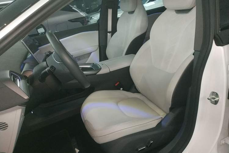 Used ARCFOX Alpha S5 2024 560MAX 185kW
