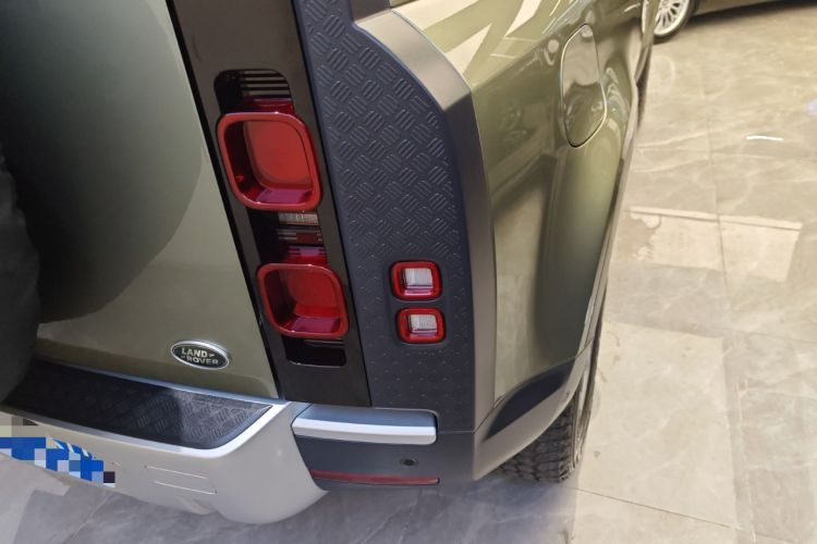 Used Land Rover Defender 2023 Revised Version 90 3.0T P400 Dark Edition
