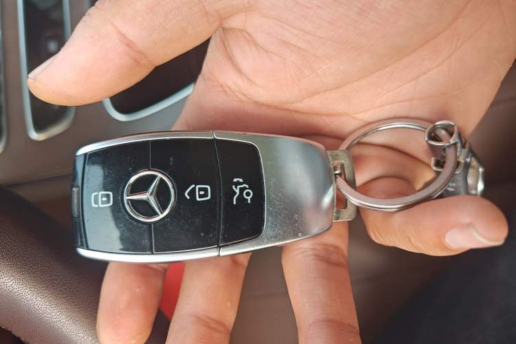 Used Mercedes-Benz E-Class 2021 Restyled E 300 L Luxury Edition Vehicle Key
