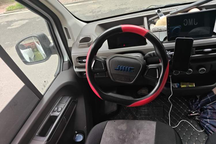 Used JMC E Fushun 2025 Model, Open Window Version, 41.86 kWh, Short Axle, Low-roof
