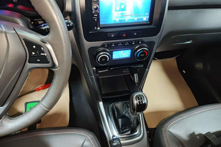 Used Chery Tiggo 3 2015 1.6L Manual Zhishang Commemorative Edition Gear Lever