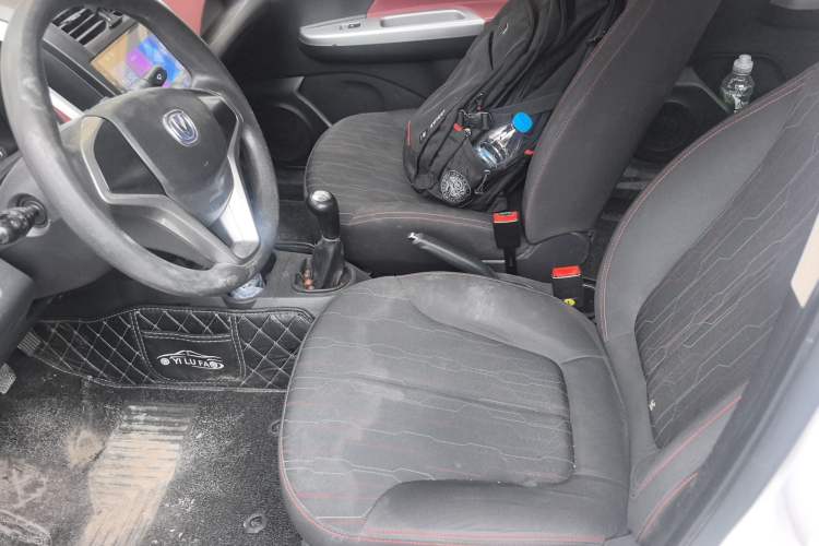 Used CHANGAN Benni 2015 1.4L Manual Luxury Model China V Standard
