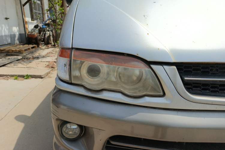 Used FORTHING Lingzhi 2013 V3 1.5L 7-Seater Standard Model II
