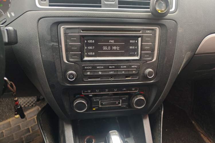 Used Volkswagen Sagitar 2012 1.4TSI Automatic Luxury Edition