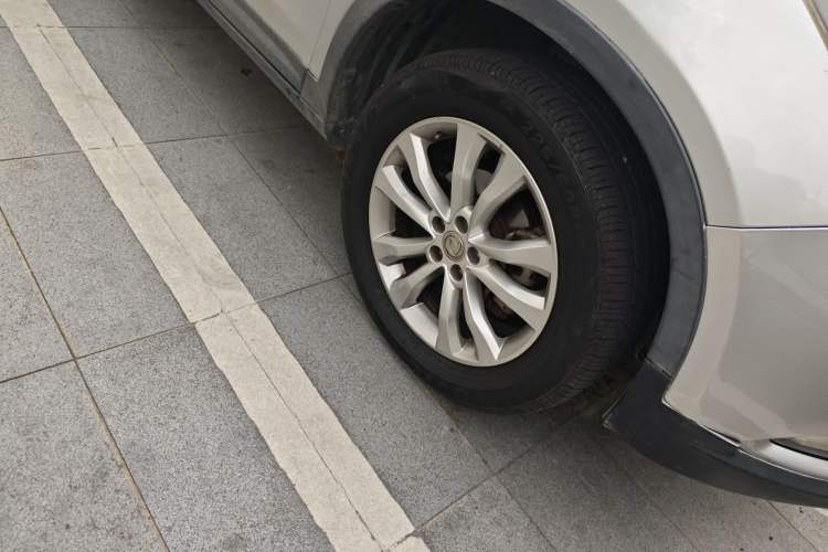 Used Dongfeng Aeolus AX7 2015 2.0L Automatic Zhiyi Trim
