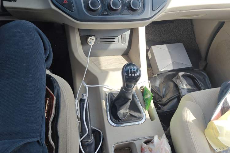 Used FORTHING Lingzhi 2019 M5L 1.6L 7-Seater Standard Model China VI
