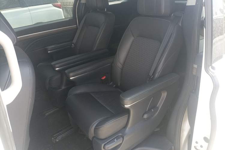 Used GAC Trumpchi M8 2023 Lingxiu Series 390T Deluxe Edition Left Rear Seat