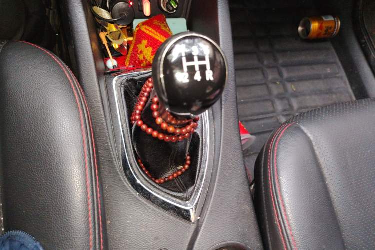 Used CHANGAN KAICHENG Oushang A600 2016 1.5L Manual Luxury 7-Seater