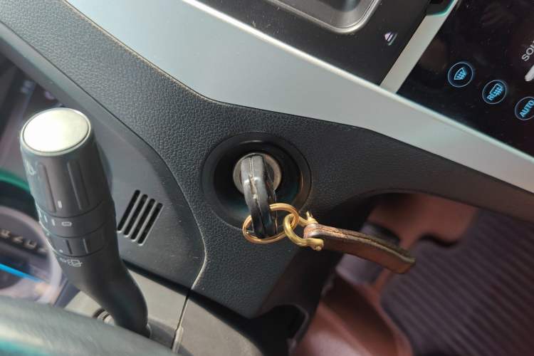 Used Ford Explorer 2013 3.5L Deluxe Model