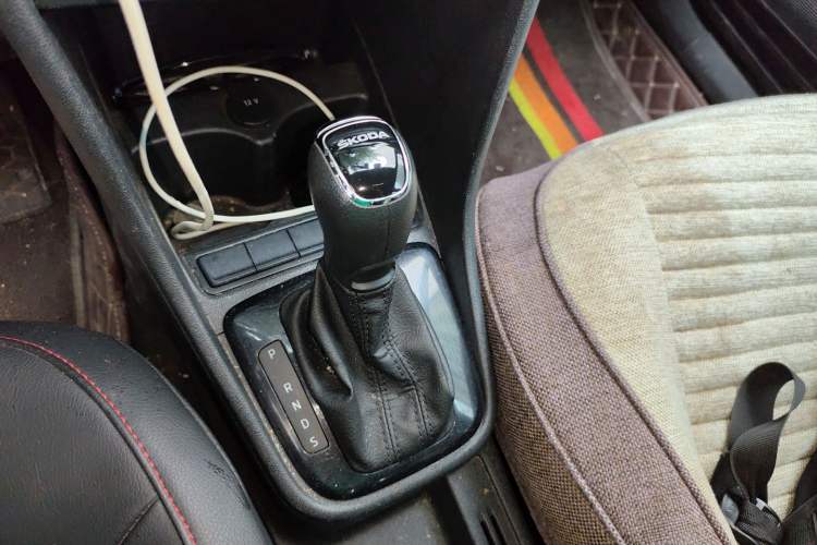 Used Skoda Rapid Spaceback 2016 Revised 1.6L Automatic Smart Drive Version