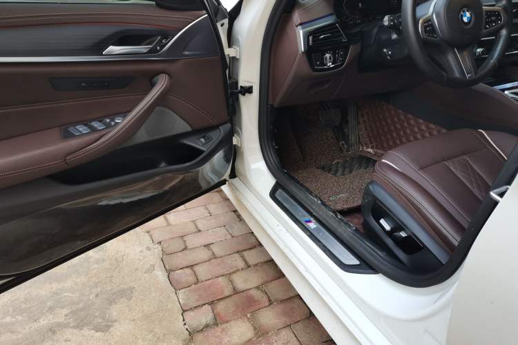 Used BMW 5 Series 2022 Second Facelift 530Li xDrive M Sport Package
