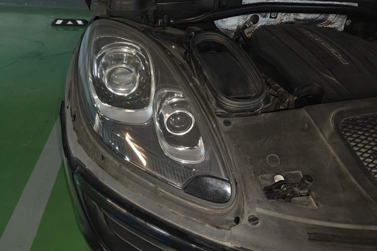 Used Porsche Macan 2017 Macan 2.0T Right Front Headlight