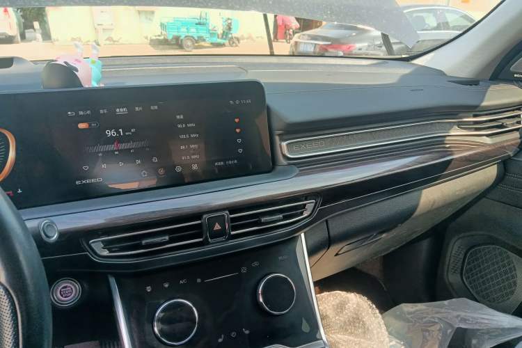 Used EXEED Lanyue 2021 400T Two-Wheel Drive Starlight Pro Edition 7-Seater