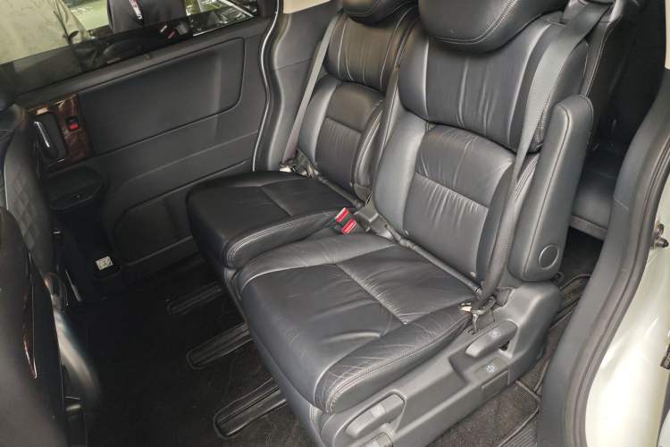 Used Honda Odyssey 2015 2.4L Supreme Edition